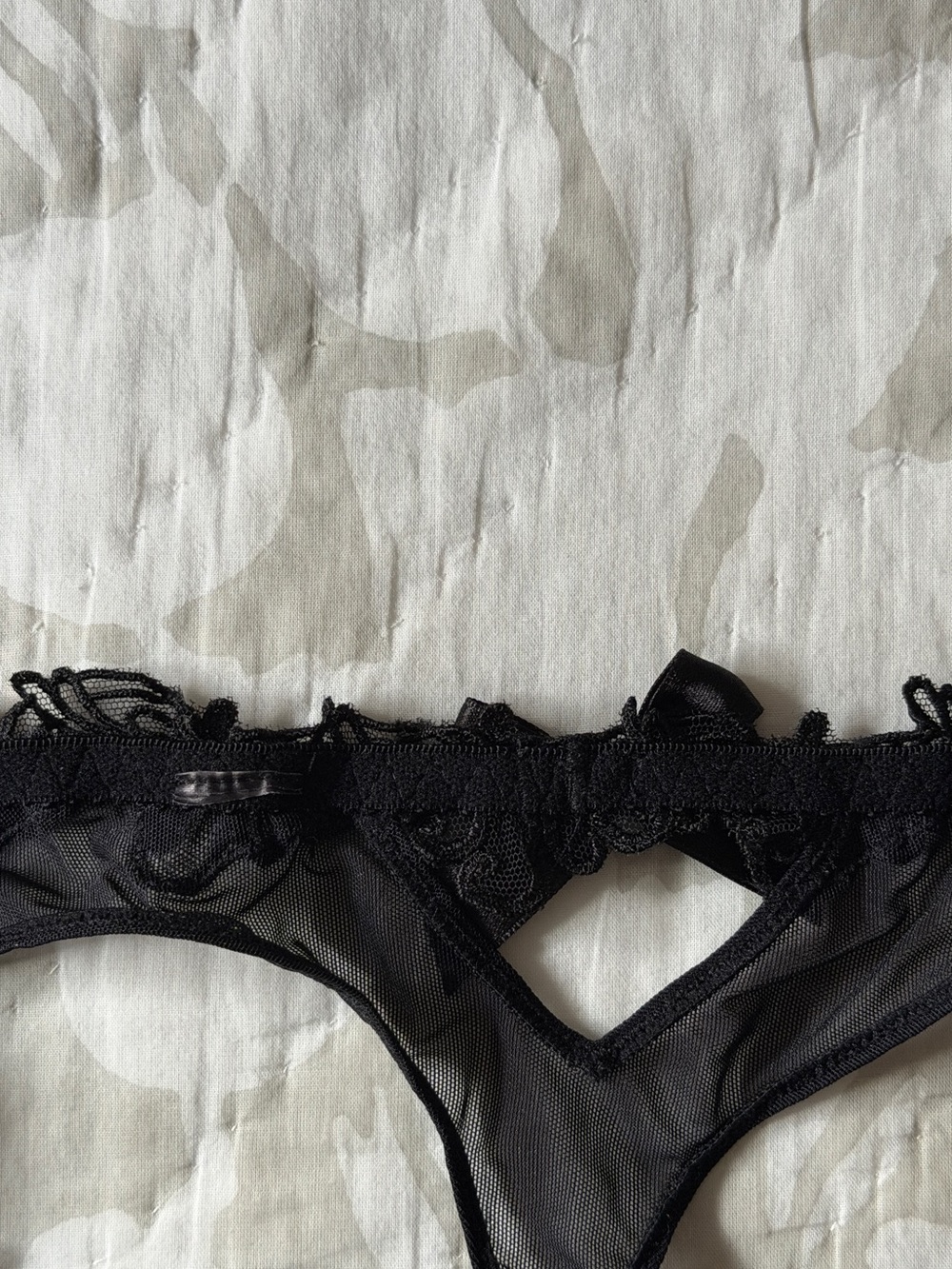 Lise Charmel Soir de Venise G-String in Black - Picture 7 of 7